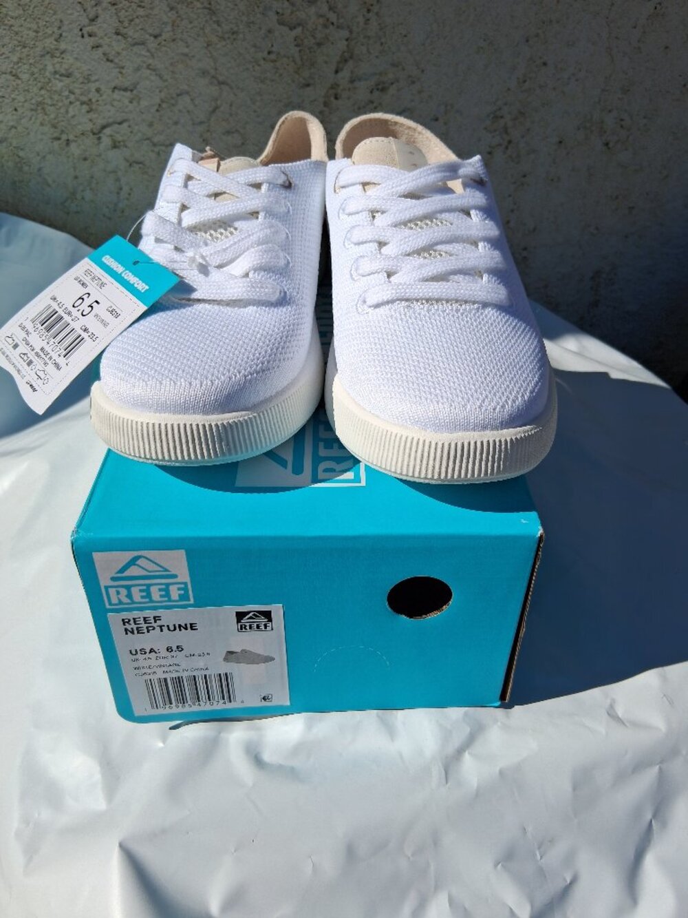 REEF NEPTUNE Women’s White Vintage Size 6.5 CJ6315 New in Box
